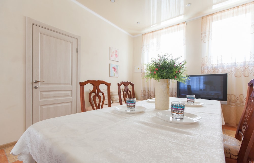 Guesthouse on Kyzyl-armeyskaya