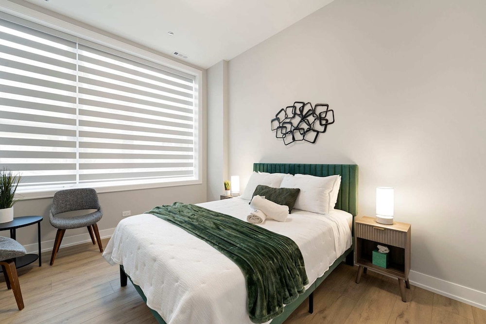 Spacious Bright Modern New Unit in Tri Taylor