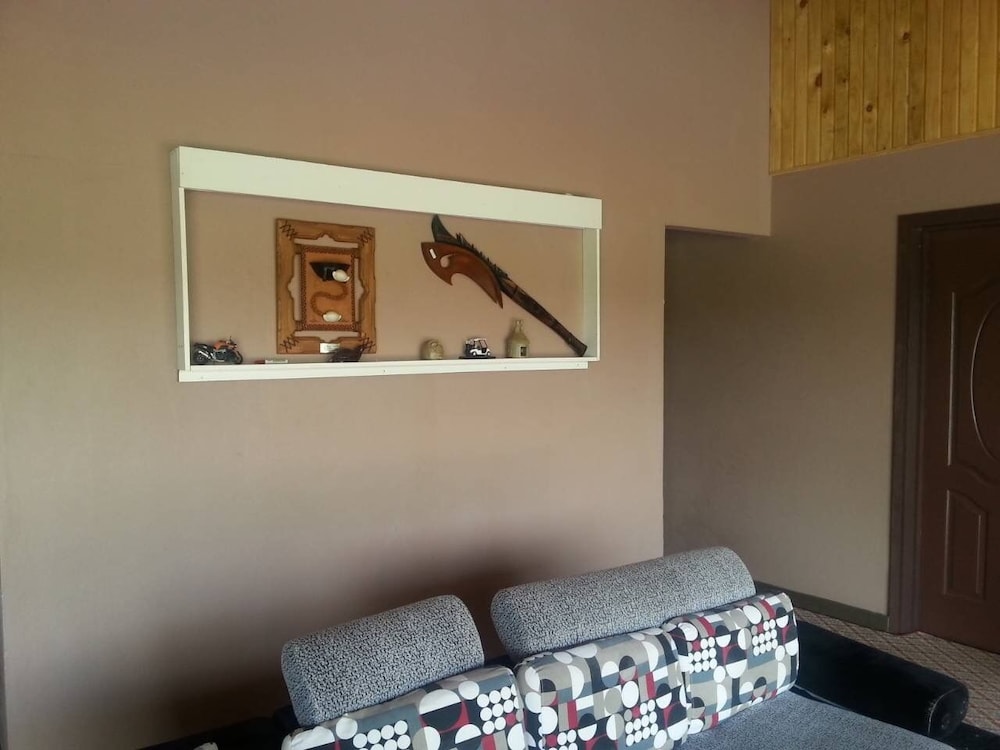 Marrs Villa - view 16