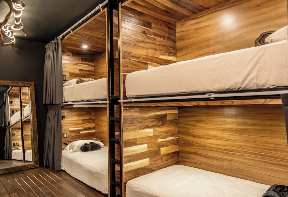 Homestal California Hostal Tlaquepaque