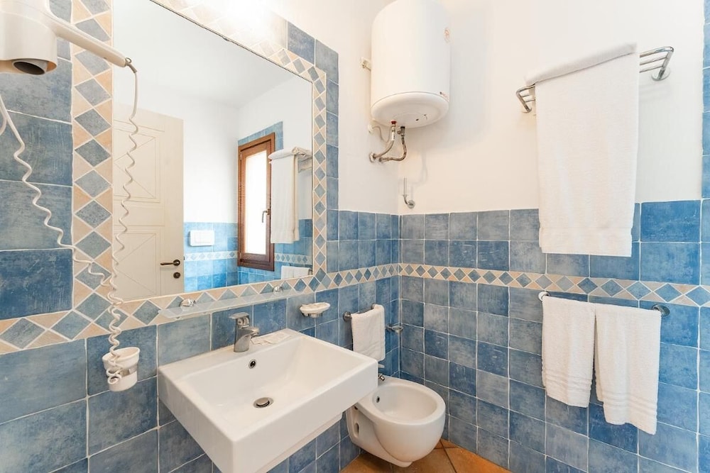 Relaxing Residence Baia dei Mirti B4 1 Bedroom Apartment Sleeps 4 -bilo-4
