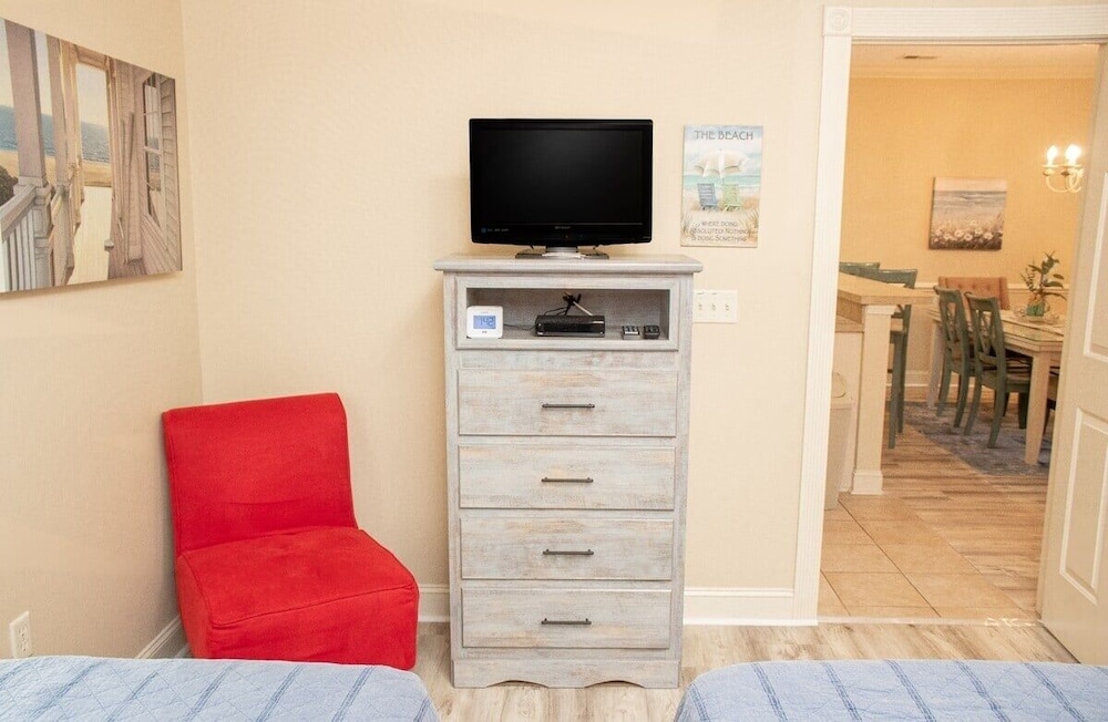 Magnolia Pointe 4801-202 2 Bedroom Condo