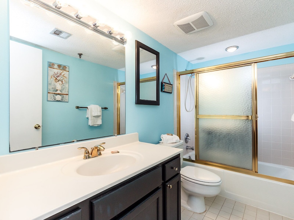Surf Dweller 709 by Brooks and Shorey Resorts