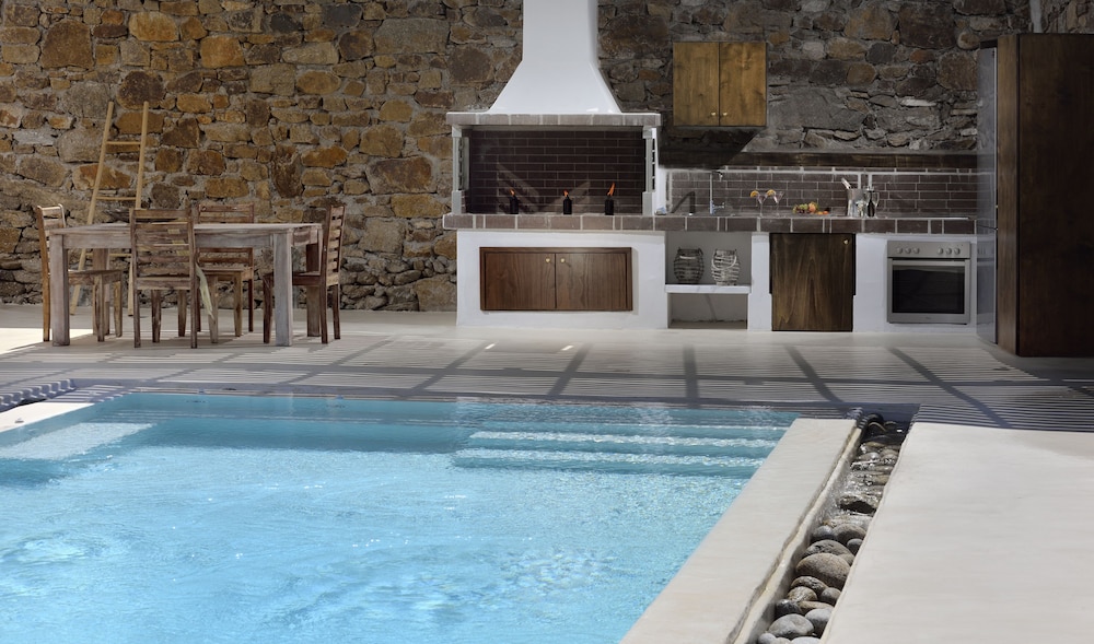 Elegant Mykonos
