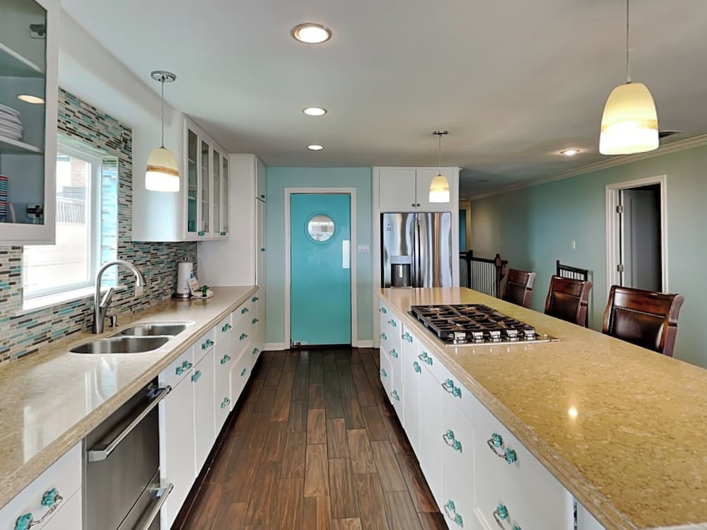 Harbor View Breeze by Ryson Vacation Rentals
