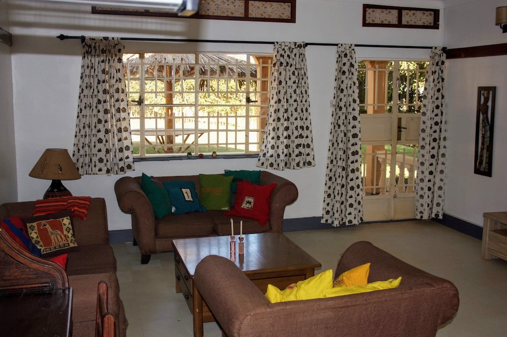 Banda Lodge