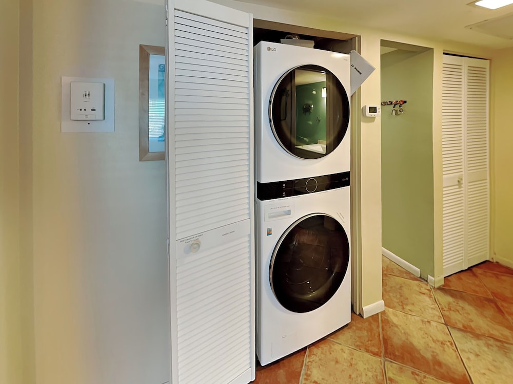Jacksonville Beach Costa Verde 2319-102 by Distinctive Beach Rentals
