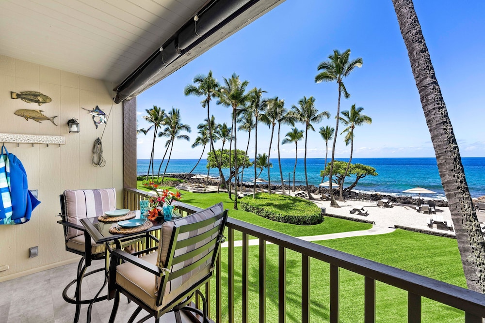 Ocean Front! - Second Floor With AC & Lanai! - Vrkcv