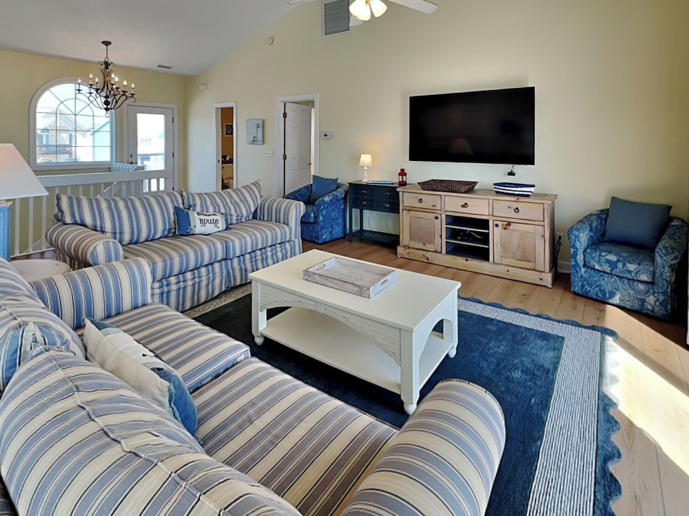 Summer Wynd by Topsail Realty