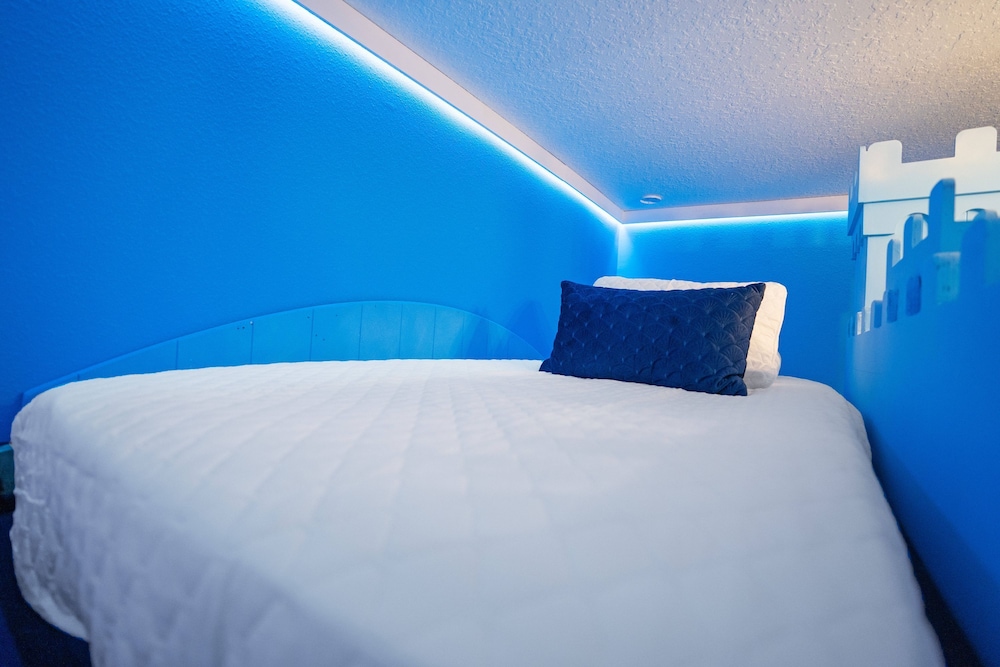 Brand NEW Luxury 10bedrooms At Windsor Island