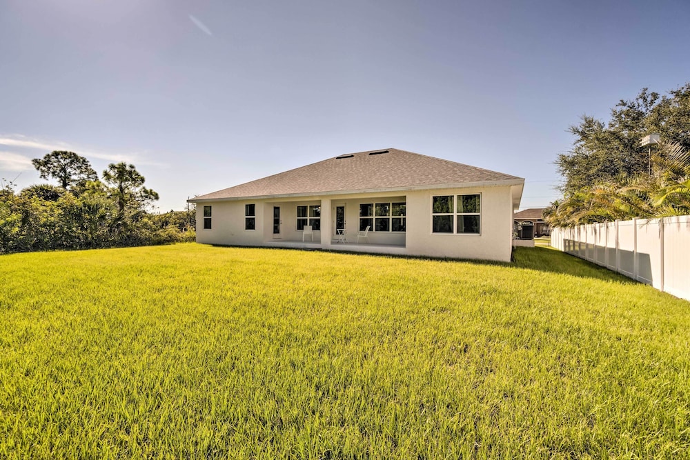 Elegant Port Charlotte Home < 10 Mi to Beach!