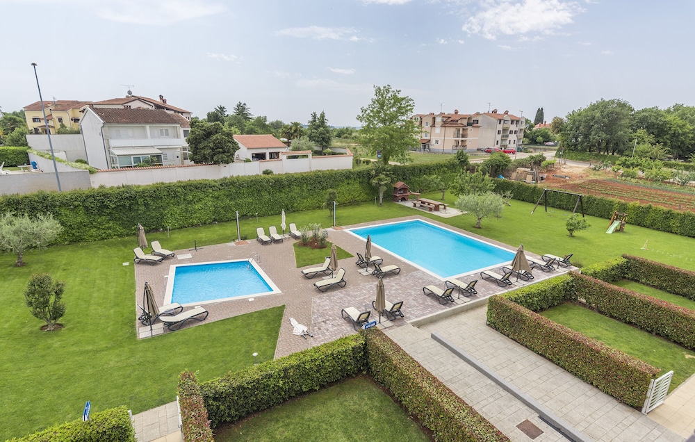 Apartments Maj Residence Premium