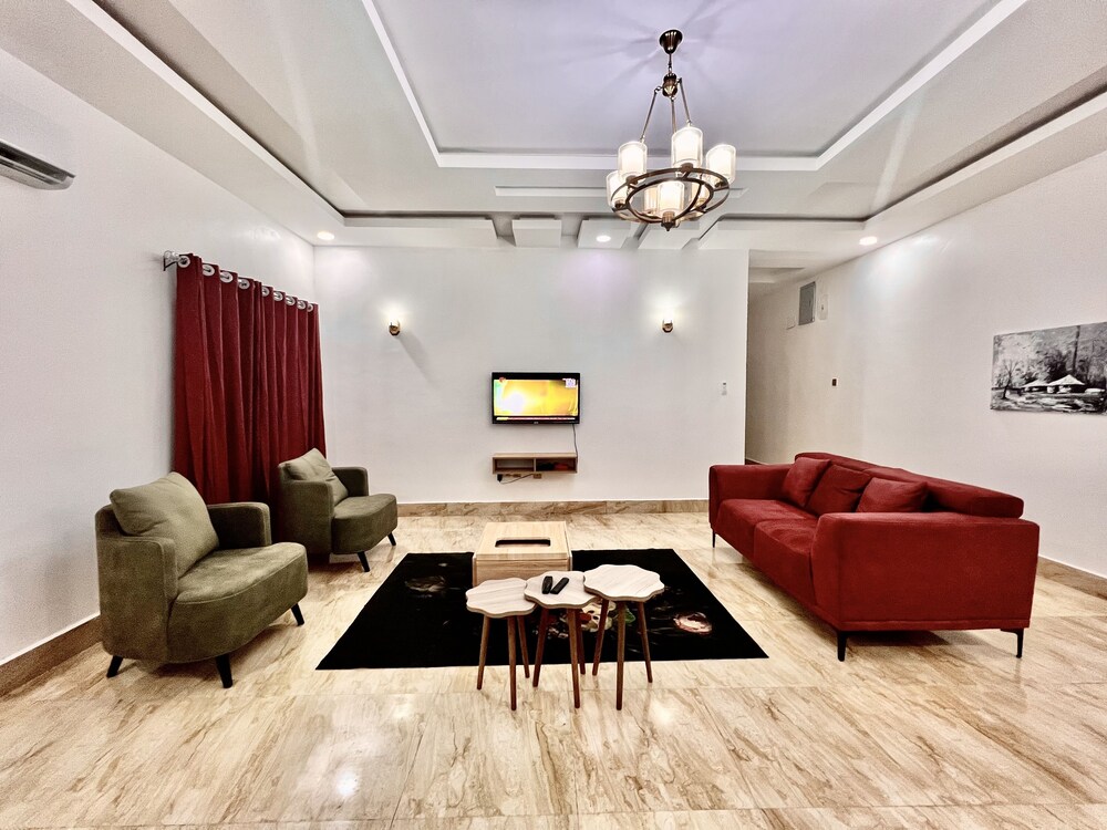 FURNISHED APARTMENTS
