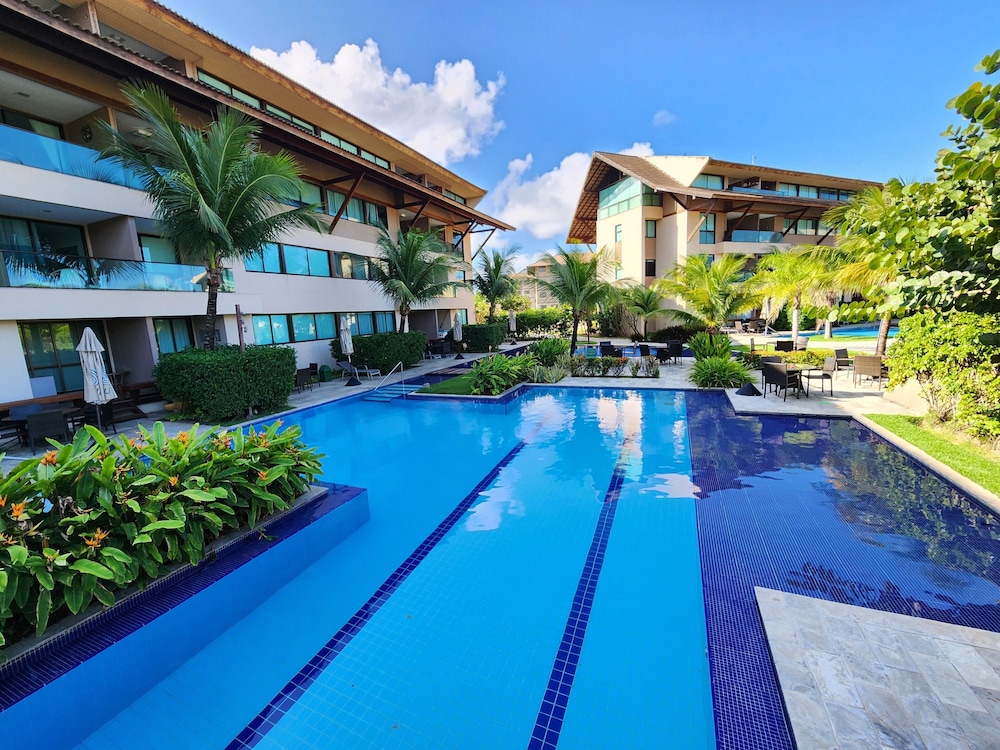 Nui Supreme Beach Living