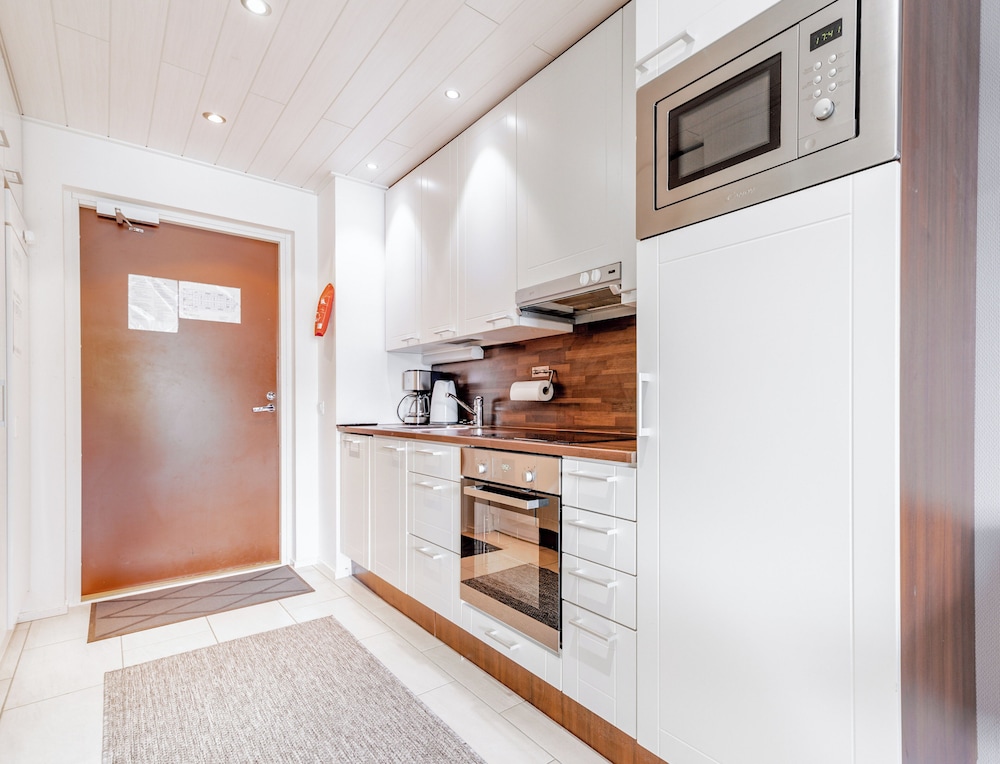 Cozy 1BR Apt with Sauna at Levi Centre