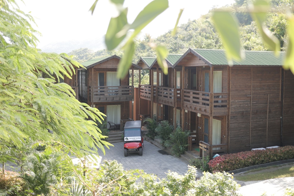 Vasant Kunj Nature Resort
