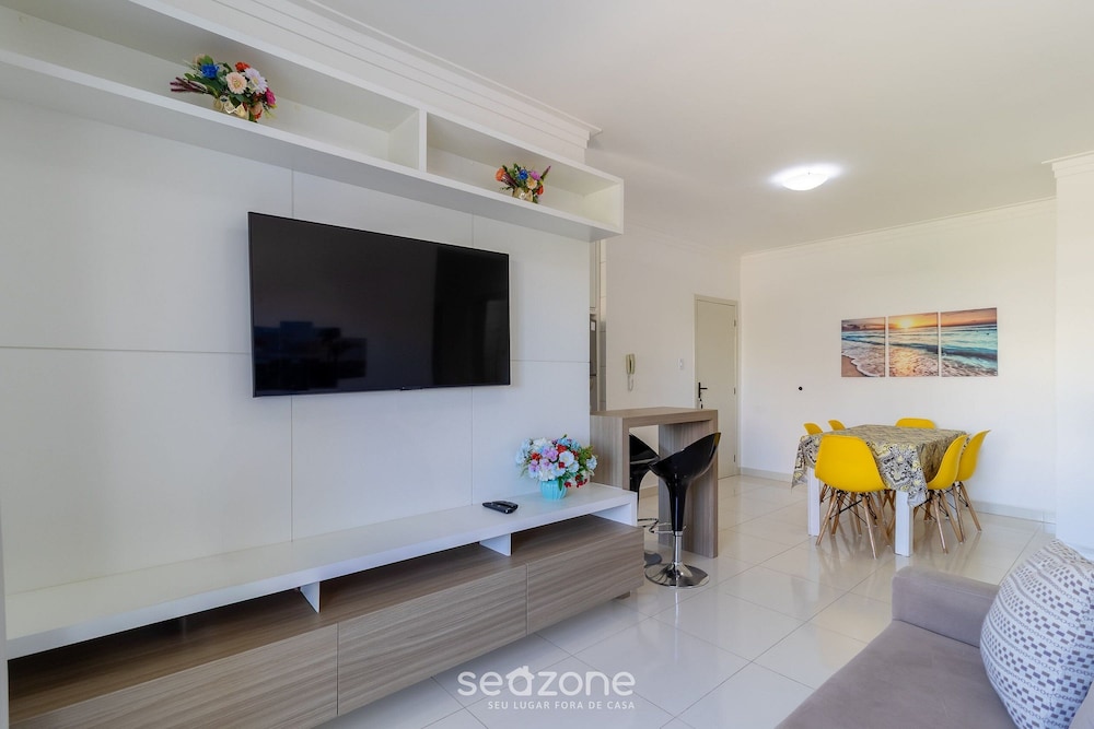 Ap W/bbq 2 Bedrooms 750m From the Beach - Rob203