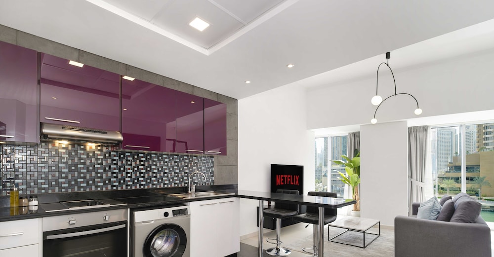 LUX The Cayan Superior Suite 2