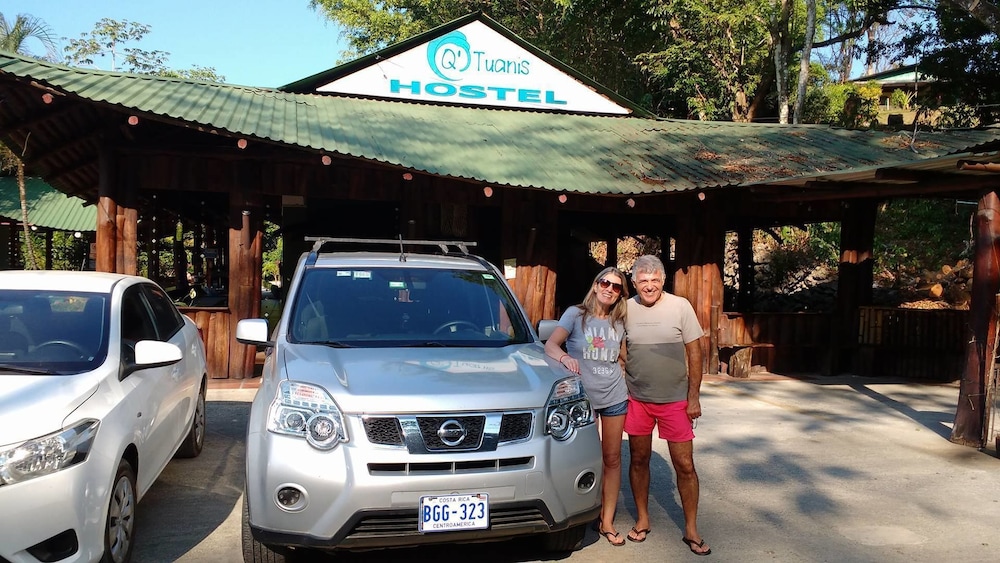Manuel Antonio Hostel Resort