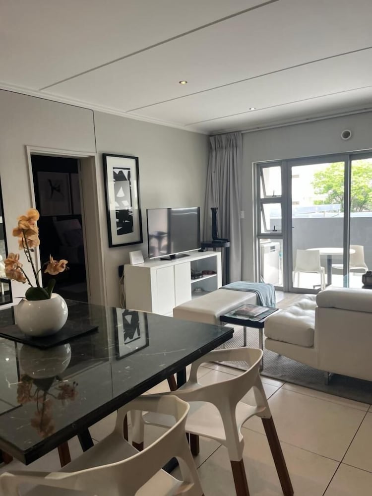 Luxury Apartment in Sandown