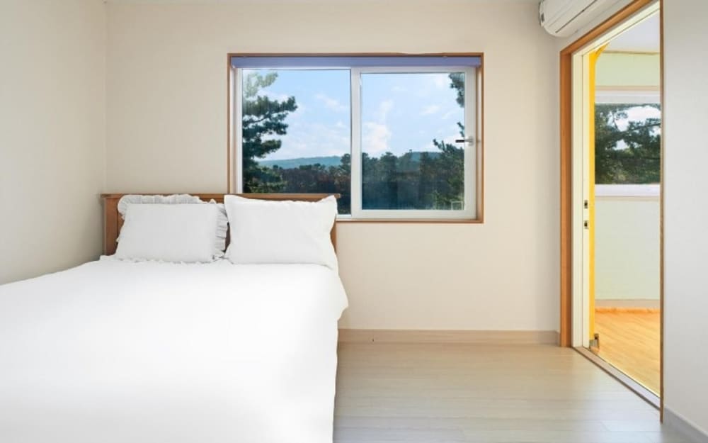Gyeongju Camino Pool Villa Pension