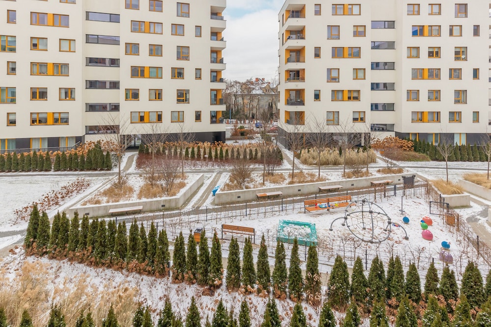Green Surroundings 2 Bedrooms by Renters view 4
