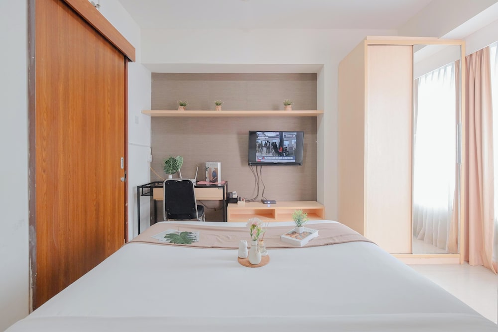 Simple 1Br Without Living Room At Grand Kamala Lagoon Apartment