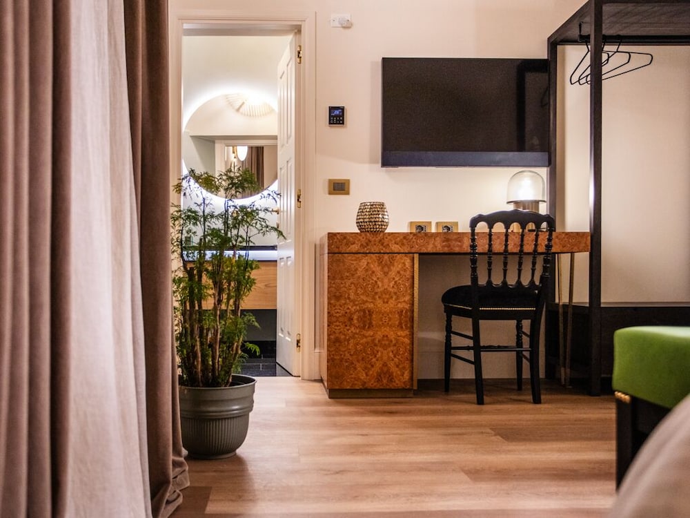 BSTAR Luxury B&B