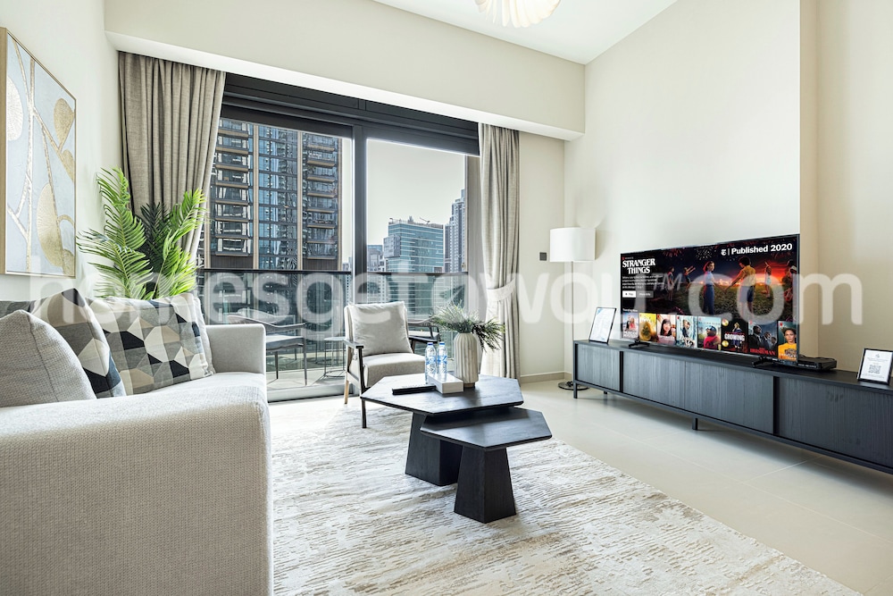 HomesGetaway - 1BR in ACT One Downtown