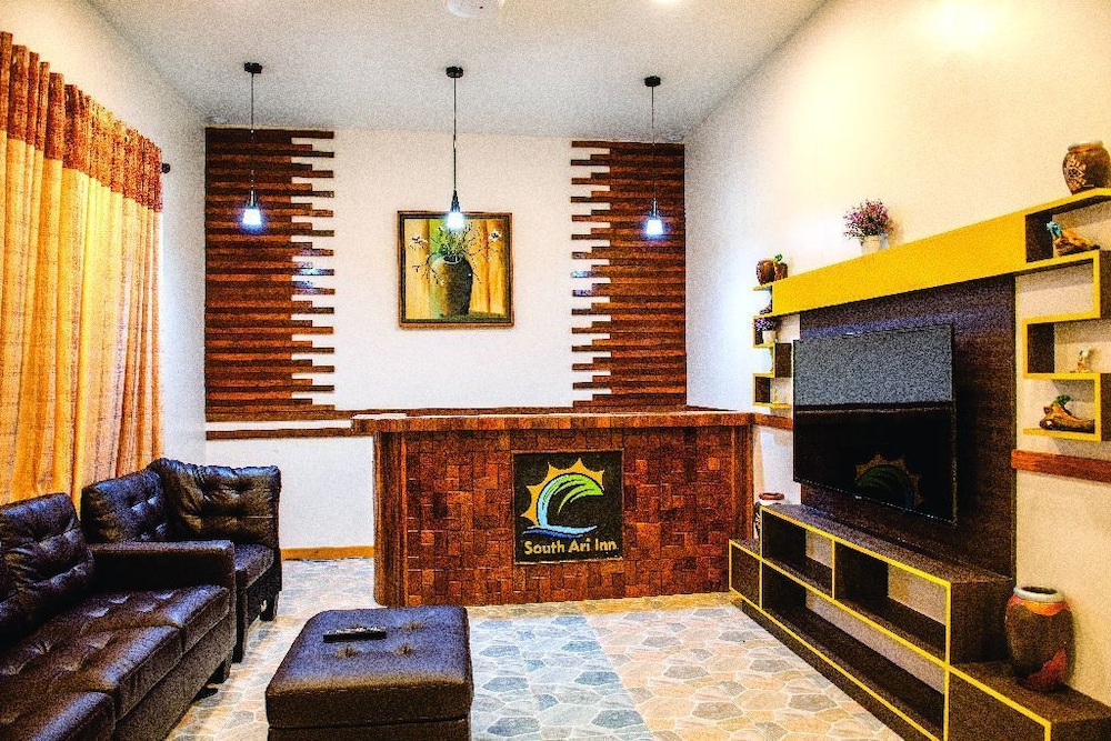 South Ari Inn