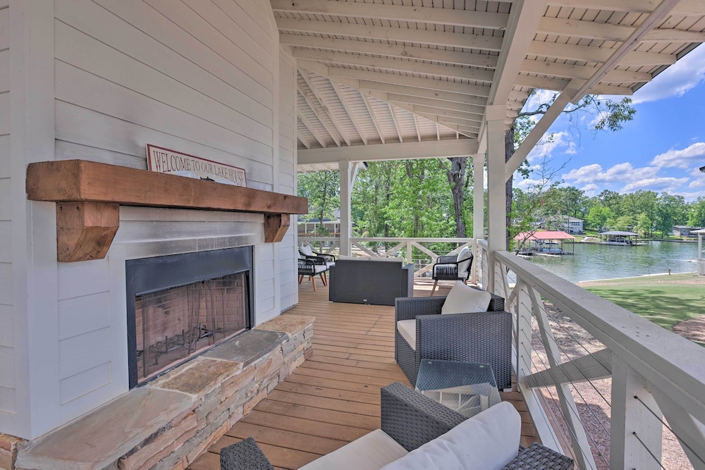 Luxe Lakefront Getaway w/ Porch + Water View! view 5