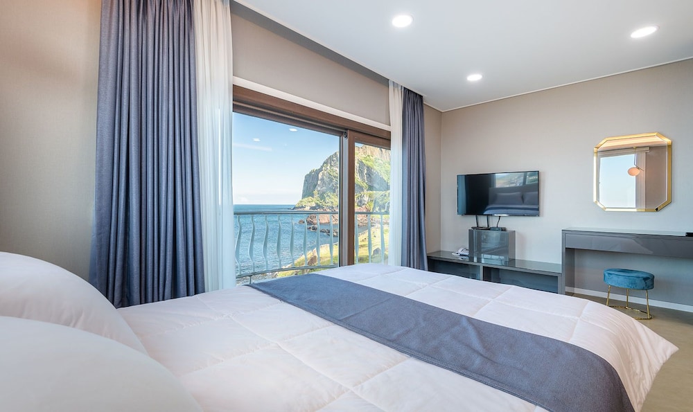Sunrise Castle Pension