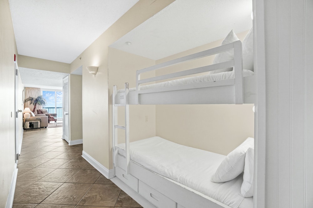 Pelican Beach Resort by Panhandle Getaways