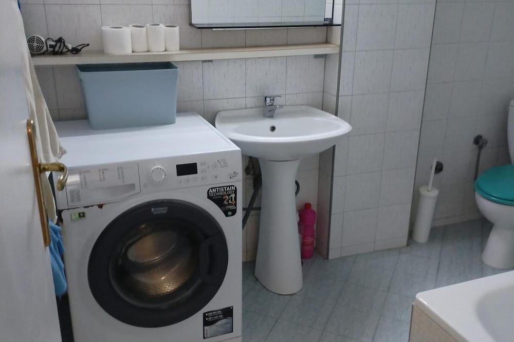 Cozy City Escape in Thessaloniki