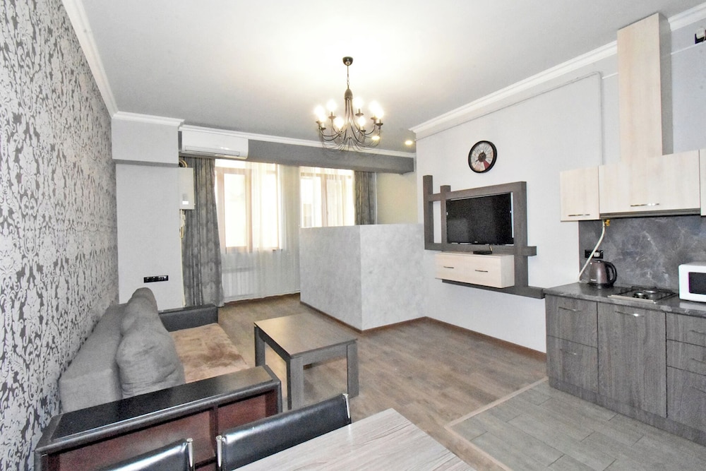 Apartment in Teryan street