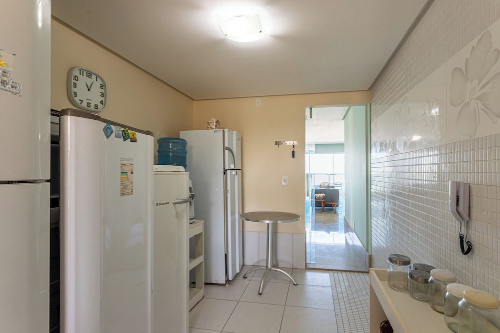 Apto Pet Friendly com 3 Su tes e Vista Para o Mar