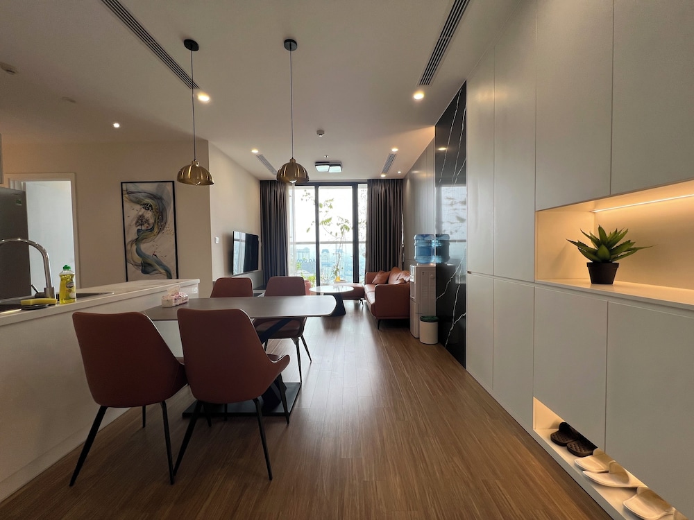 Vinhome SkyLake - Service Apartment