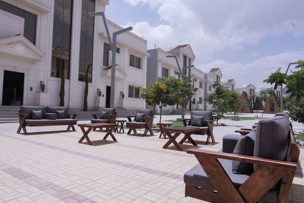 Midtown Majestic Garden Abha