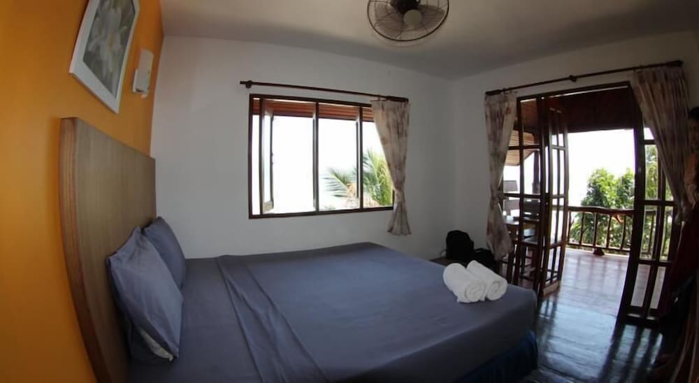 Moon Beach Resort