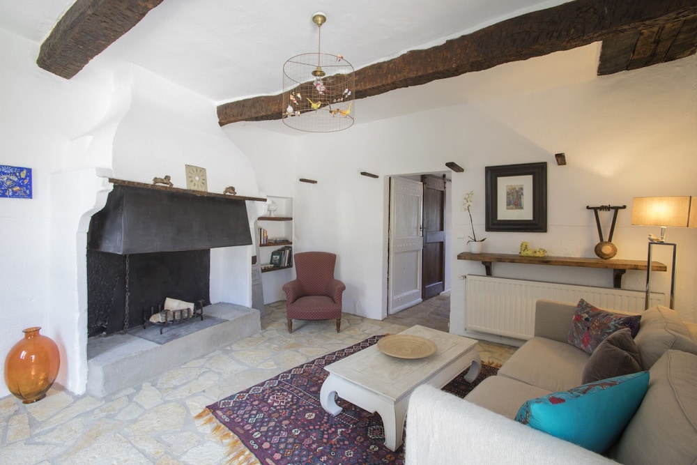 Chateau d'Olmet Guesthouse