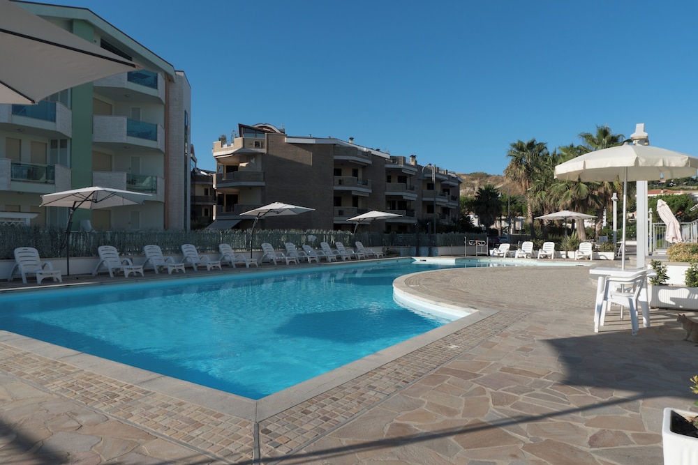 Residence Roseto Pool Seaview Abruzzo
