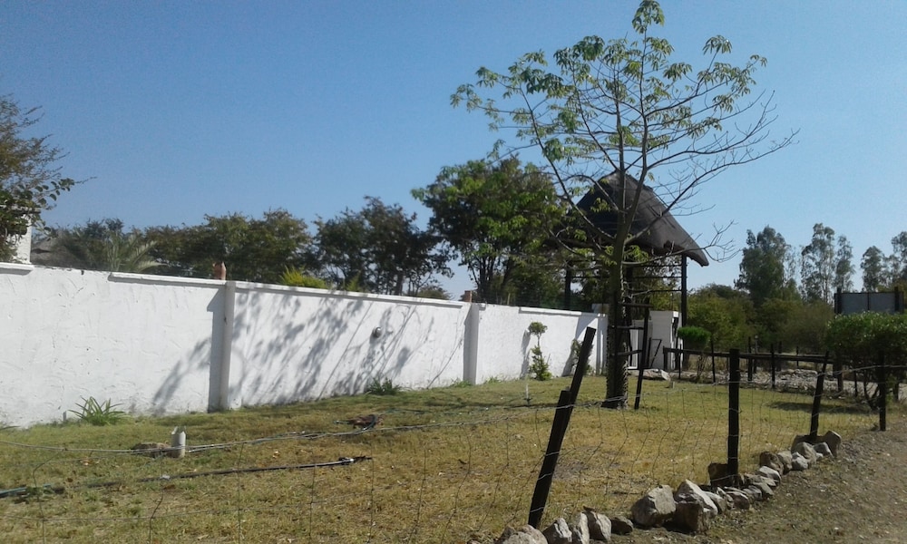 Road View Lodge