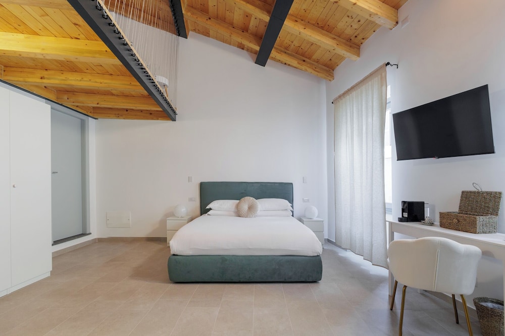 Basco Guest House