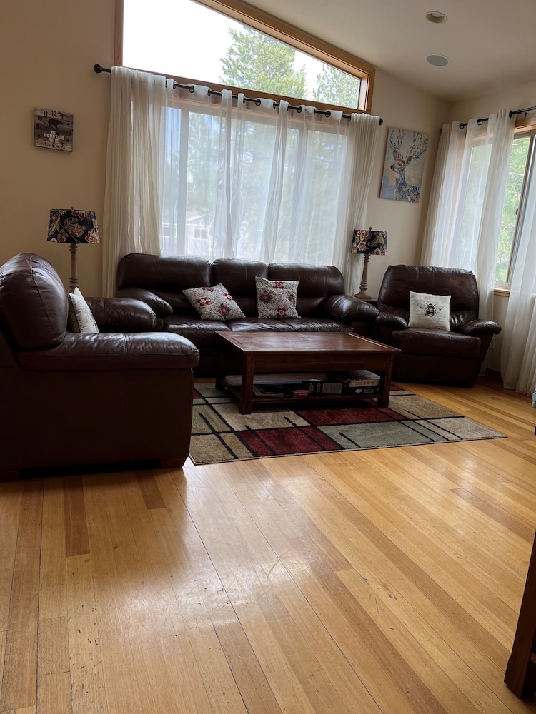Das Waldhaus 1973p 3 Bedroom Home
