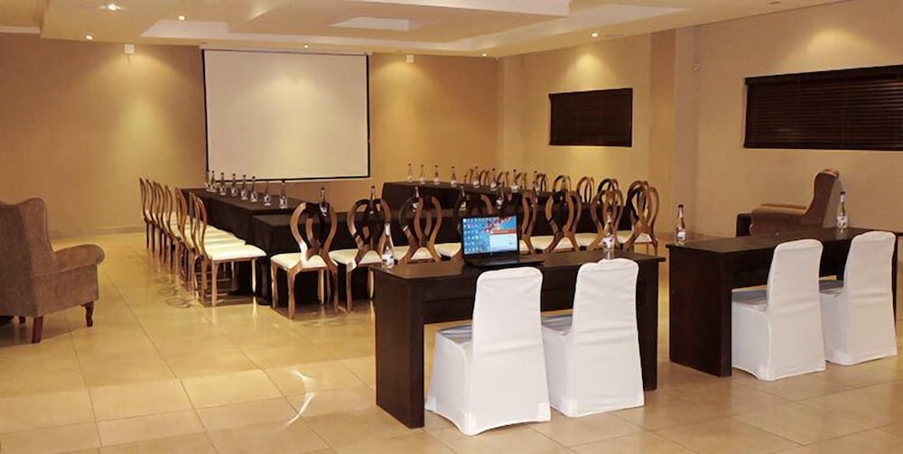 meeting & event spaces