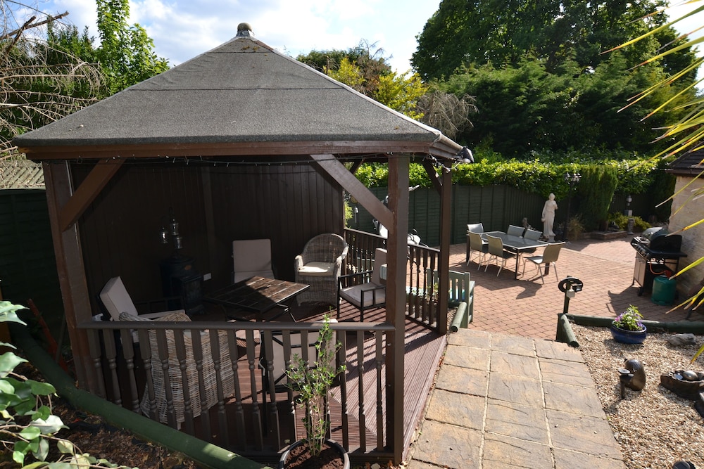 Castle Green Bed and Breakfast