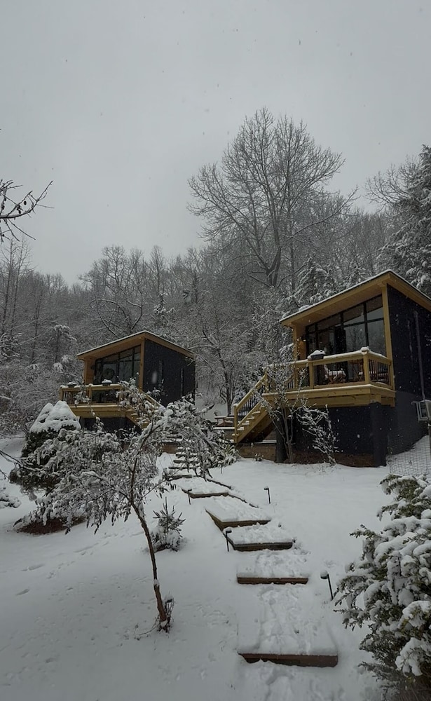 Forava Cabins - Tiny Cabin in the Woods