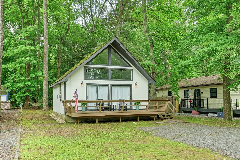 Pool & Marina Access: Lewes Home w/ Fenced Yard!