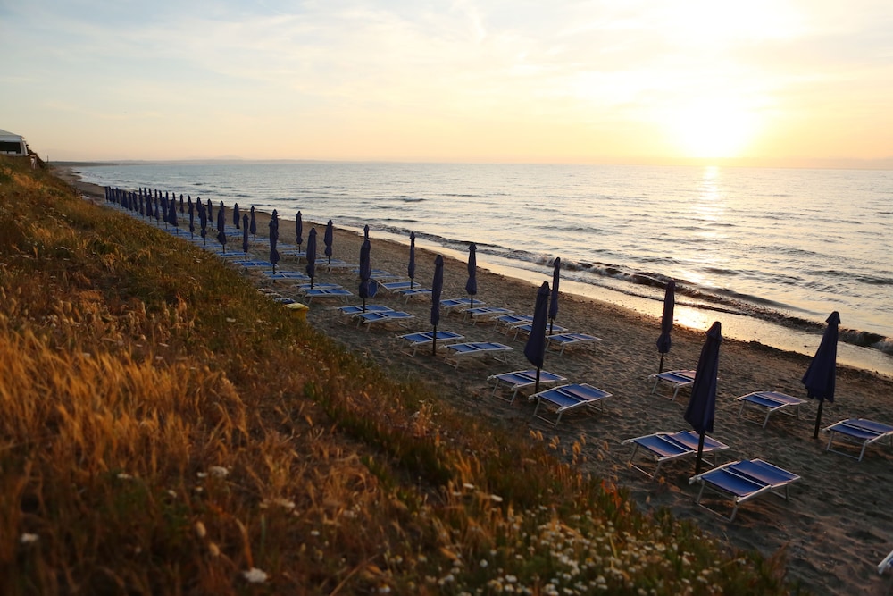 La Plage Resort