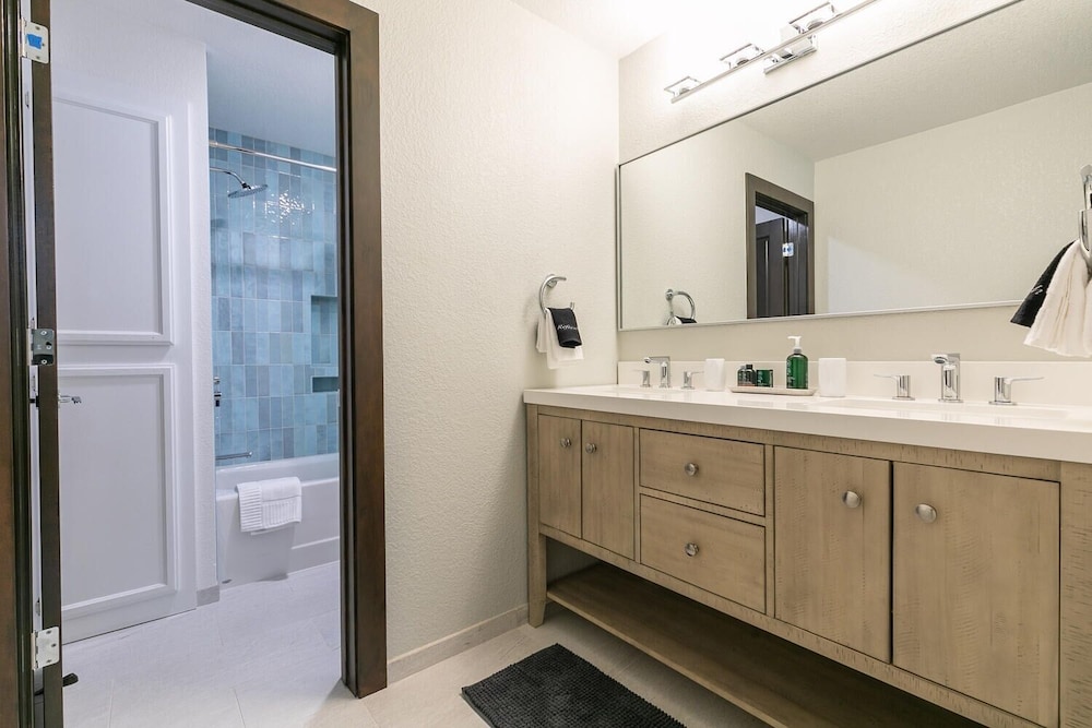 Serenity In Incline Village 3 Bedroom Townhouse